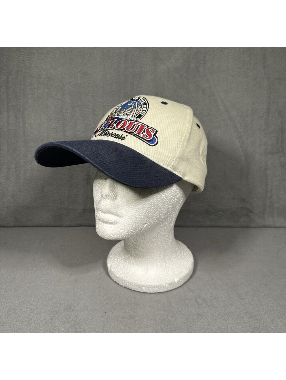 Vintage Captain Travel St Louis Missouri Gateway West Strapback Hat Cap